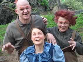 Caliban ja Stephane - Jere Jokinen, Jenni Heikkilä ja Saija Ruuskanen